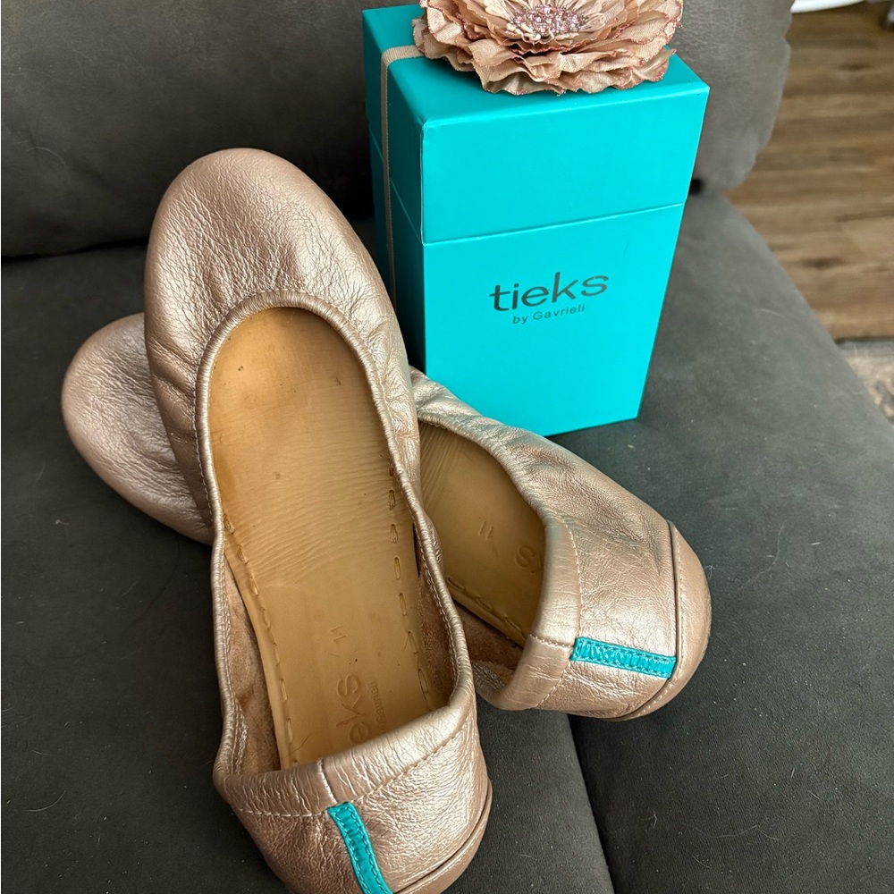 Tieks Rose Leather Flats - Size 11